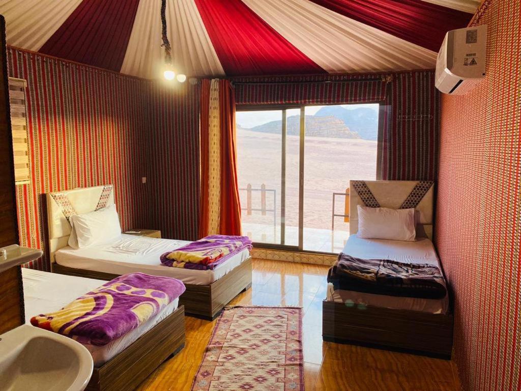 W Camp Wadi Rum Eksteriør billede